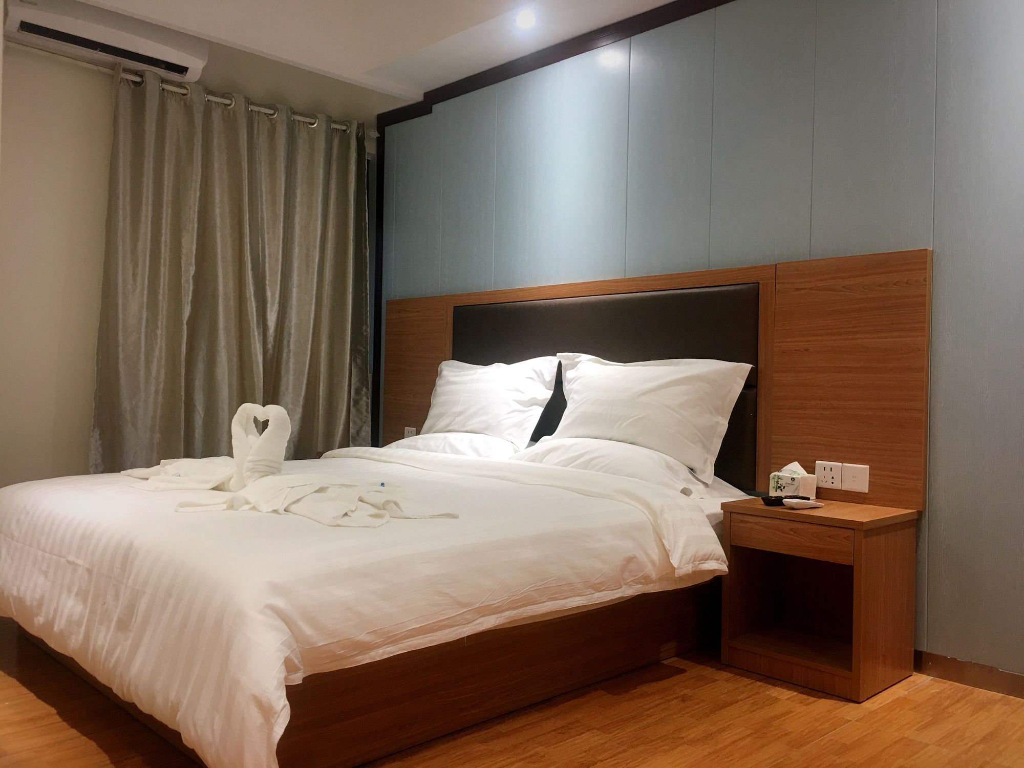 Sky Hotel 88 St. Yangon Exterior photo